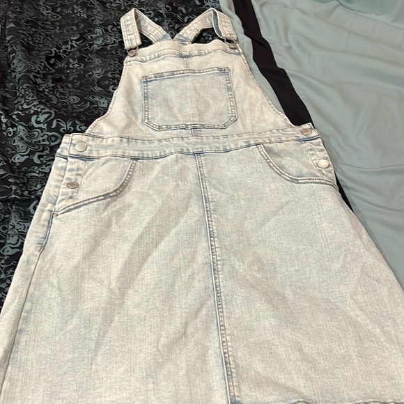 Art Class, Girl's size XL( 14/16) Overall Skirt,  Jean, Never Worn, Perfect - Picture 3 of 6